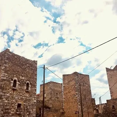Dom wakacyjny το πυργοσπιτο τησ αννεζουλασ Annezoula's Castle *