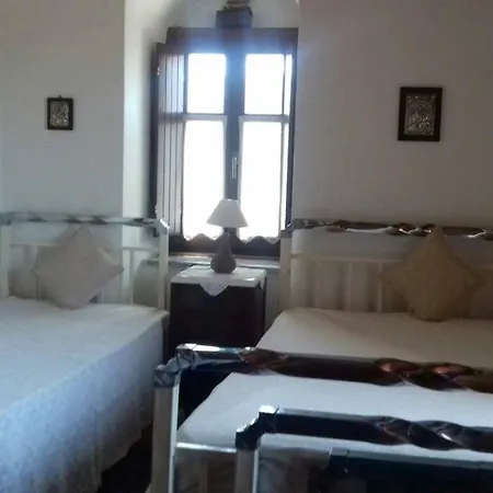 το πυργοσπιτο τησ αννεζουλασ Annezoula's Castle *