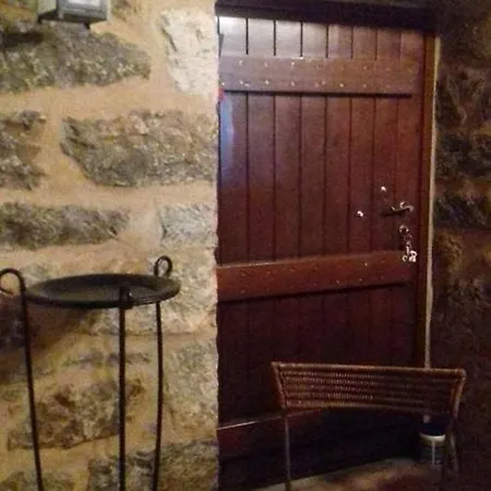 το πυργοσπιτο τησ αννεζουλασ Annezoula's Castle *