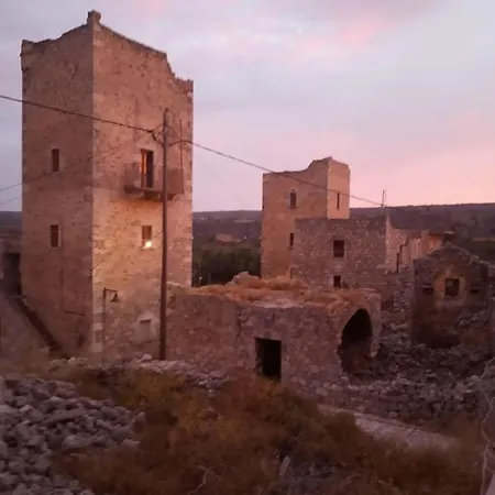 το πυργοσπιτο τησ αννεζουλασ Annezoula's Castle * Agios Athanasios (Mani)