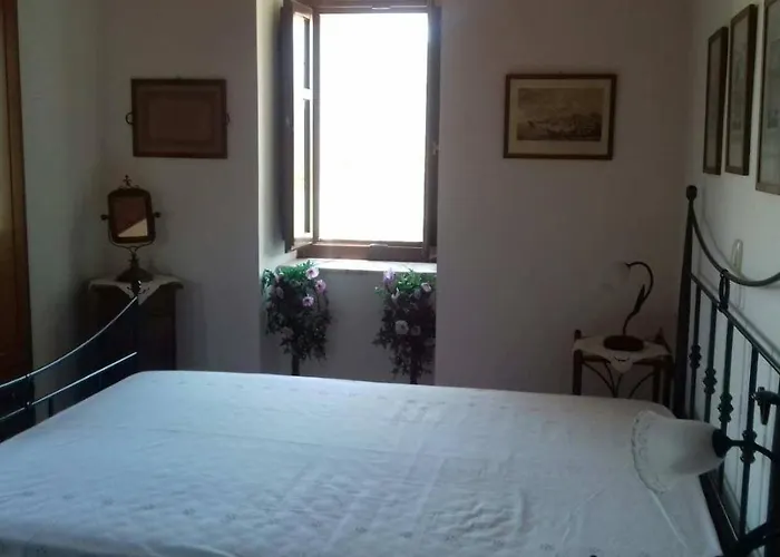 Hébergement de vacances το πυργοσπιτο τησ αννεζουλασ Annezoula's Castle