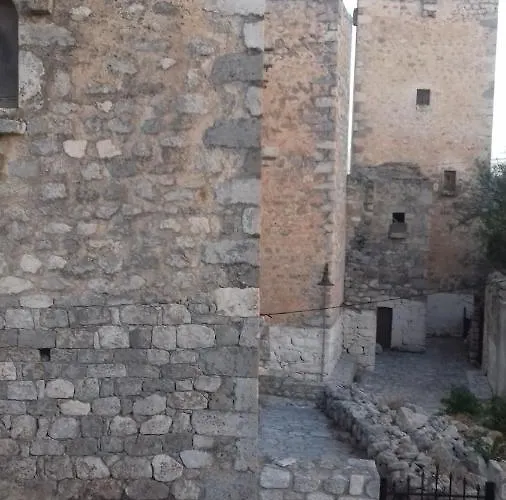 το πυργοσπιτο τησ αννεζουλασ Annezoula's Castle Casa vacanze Agios Athanasios (Mani)