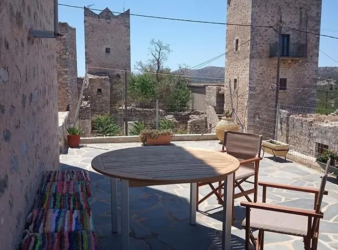 Casa vacanze το πυργοσπιτο τησ αννεζουλασ Annezoula's Castle Agios Athanasios (Mani)