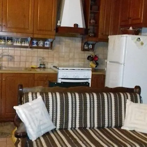 Casa vacanze το πυργοσπιτο τησ αννεζουλασ Annezoula's Castle