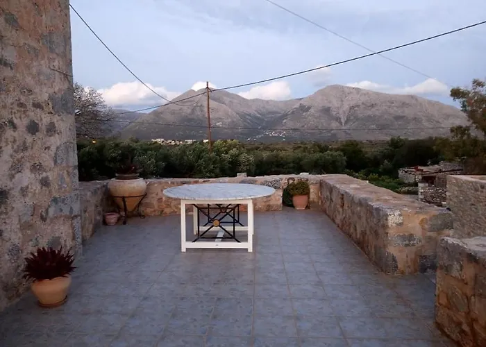 το πυργοσπιτο τησ αννεζουλασ Annezoula's Castle Casa vacanze Agios Athanasios (Mani)