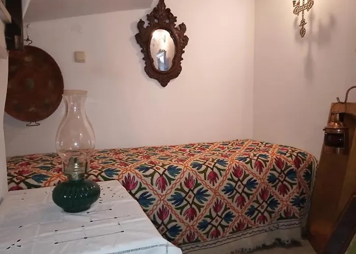 το πυργοσπιτο τησ αννεζουλασ Annezoula's Castle Hébergement de vacances Agios Athanasios (Mani)