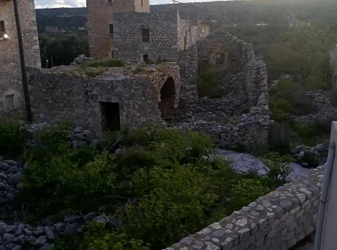 Hébergement de vacances το πυργοσπιτο τησ αννεζουλασ Annezoula's Castle *