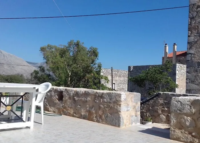 Hébergement de vacances το πυργοσπιτο τησ αννεζουλασ Annezoula's Castle Agios Athanasios (Mani)