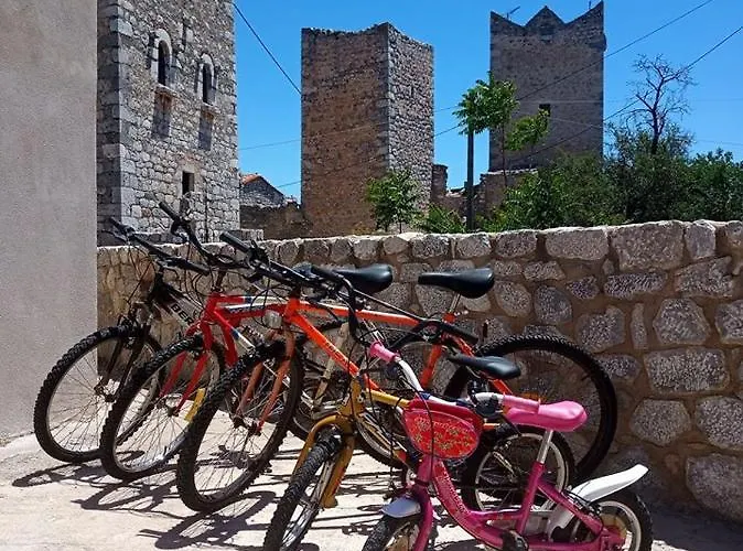 το πυργοσπιτο τησ αννεζουλασ Annezoula's Castle Casa vacanze *