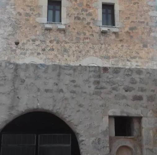 το πυργοσπιτο τησ αννεζουλασ Annezoula's Castle